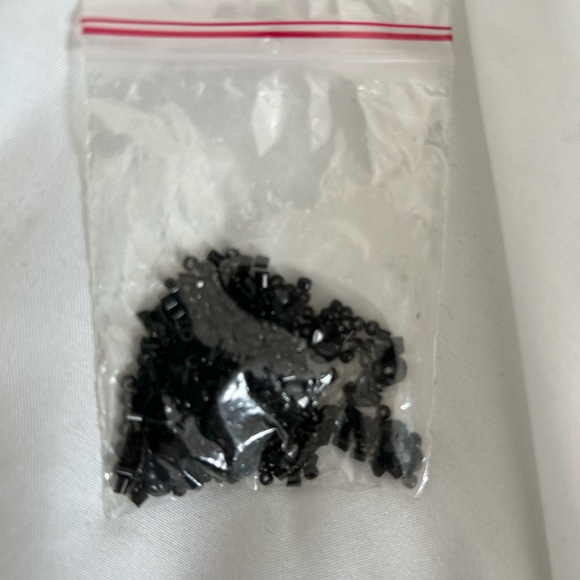 Adrianna Papell navy beaded v-neck dress.  Size 16 - Picture 6 of 11